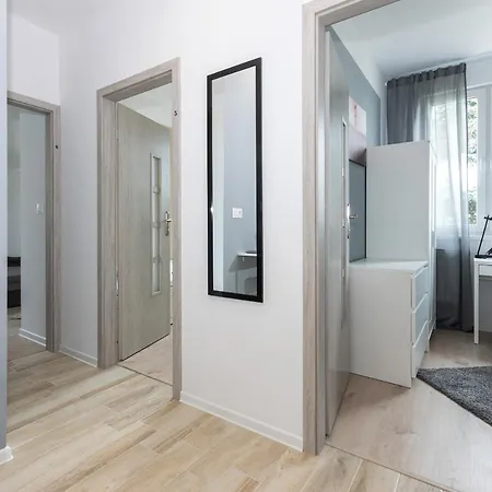 Oliwa - Msciwoja Ii 50, Do Morza 1,9km, 750m Skm Oliwa, 1,1km Park Oliwski Gdańsk