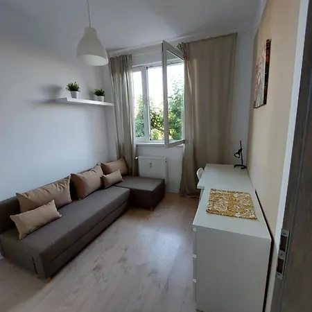 Oliwa - Msciwoja Ii 50, Do Morza 1,9km, 750m Skm Oliwa, 1,1km Park Oliwski *