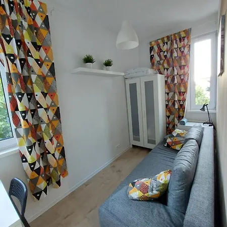 Oliwa - Msciwoja Ii 50, Do Morza 1,9km, 750m Skm Oliwa, 1,1km Park Oliwski *