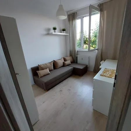 Homestay Oliwa - Msciwoja Ii 50, Do Morza 1,9km, 750m Skm Oliwa, 1,1km Park Oliwski *